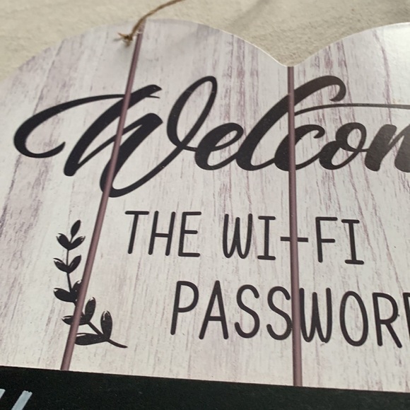 Rustic wooden sign to share your HOME or BUSINESS WIFI password - Picture 6 of 10